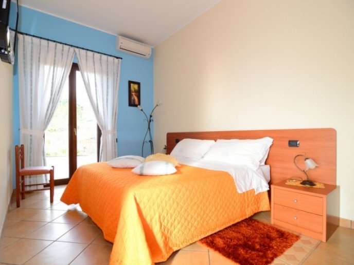 Etna Milo Aparthotel