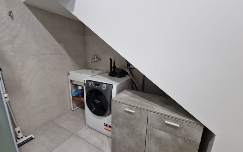 aMuRy Loft